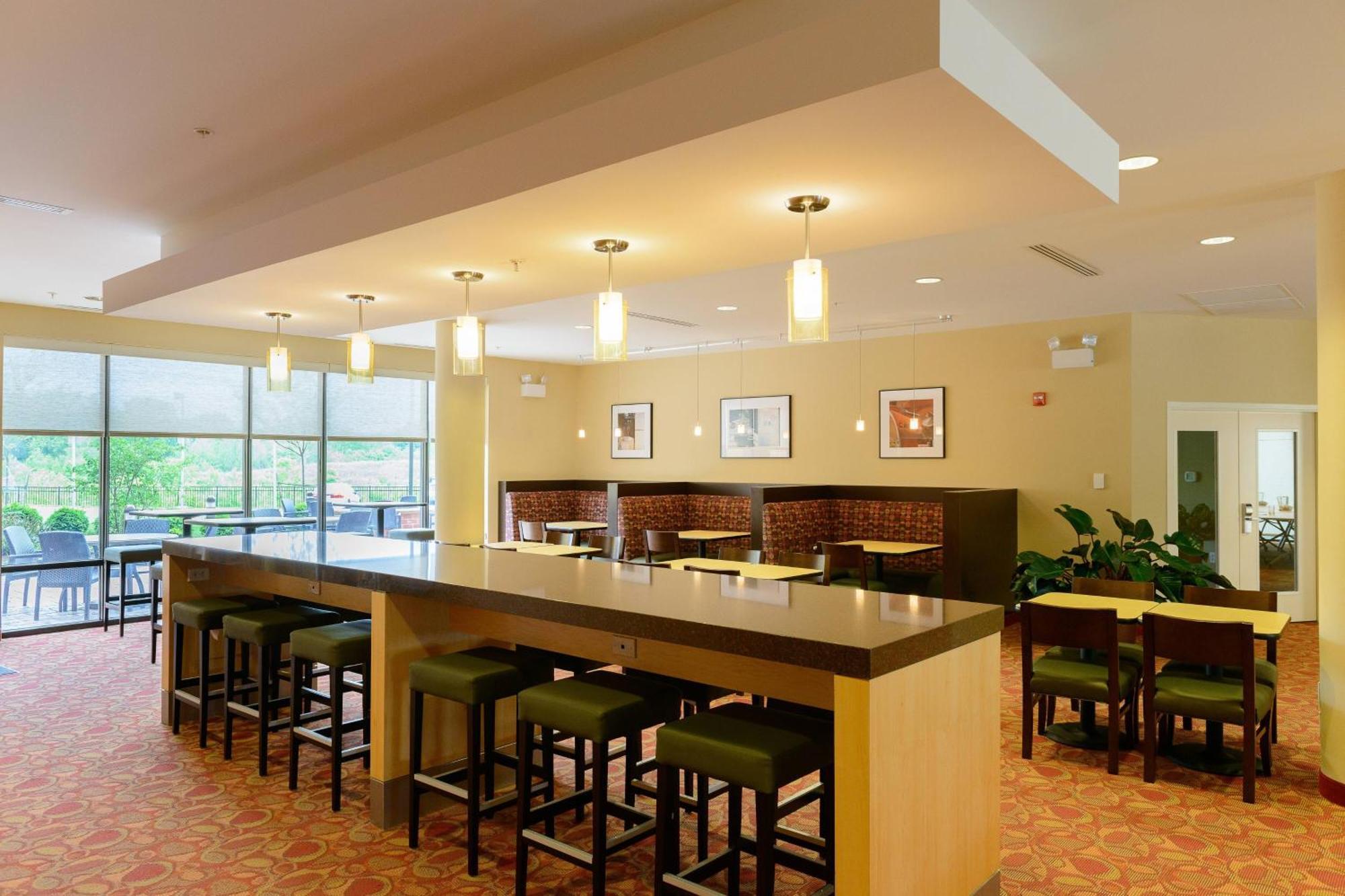Towneplace Suites By Marriott Frederick Exterior photo